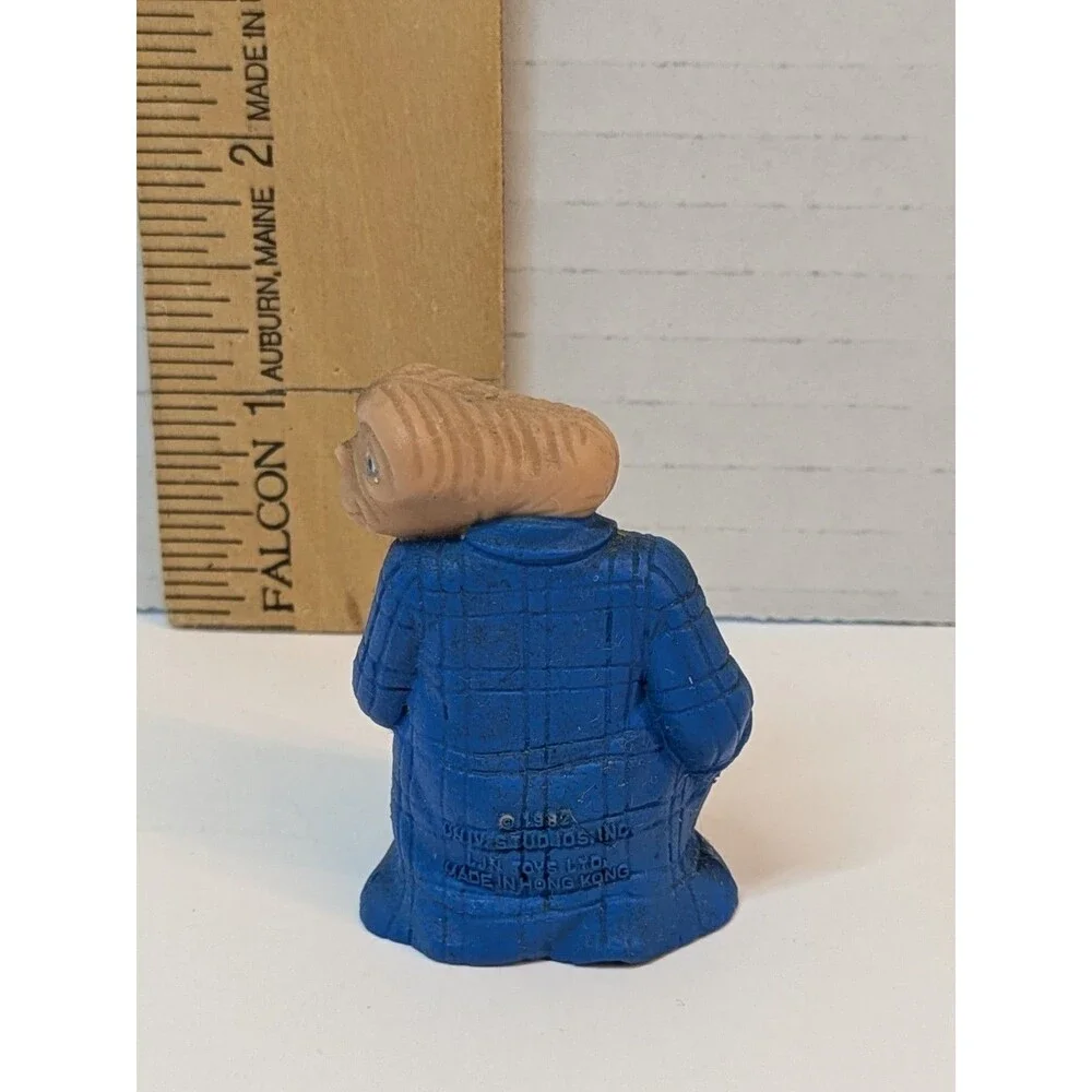 1982 ET The Extra-Terrestrial Vintage 1.75” PVC Figure Blue Robe Beer Can